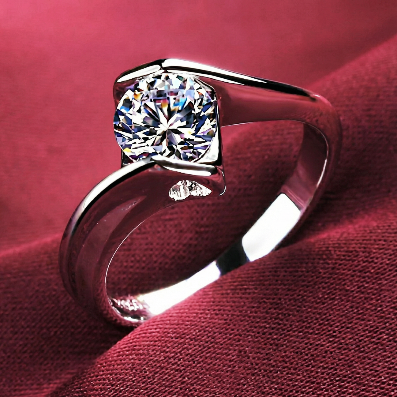 Jewelry & Handbag Deals™ Sculptural Twist Solitaire Ring in 18K Solid Gold